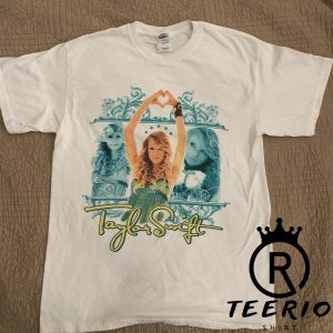 Vintage Taylor Swift Country Tour T-Shirt