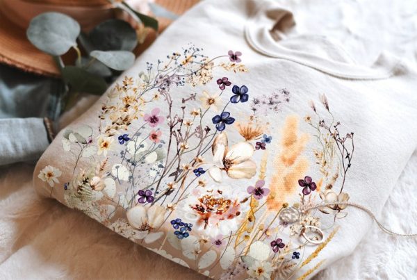 Vintage Pressed Flowers Sweatshirt