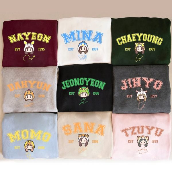 Vintage Twice Chibi Sweatshirt. Twice Chibi Member Sweatshirt. Twice Tzuyu, Jihyo, Nayeon, Mina, Momo, Dahyun, Sana, Chaeyoung, Jeongyeon tshirt