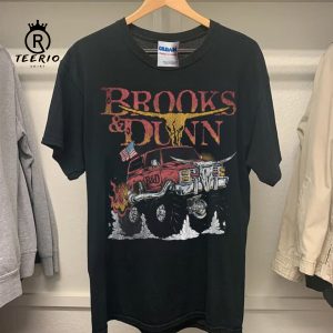 Brooks & Dunn – “Cowboy Town” Tour Shirt, Vintage Country Music Unisex T-shirt, Country Music Concert, Music shirt, Vintage Shirt