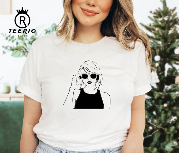 Woman With Glasses Shirt, Cool Woman Shirt, Music Merch, Rock Music Fans Shirt