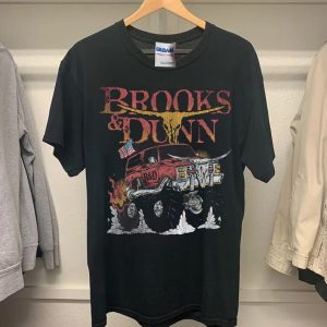 Brooks & Dunn – “Cowboy Town” Tour Shirt, Vintage Country Music Unisex T-shirt, Country Music Concert, Music shirt, Vintage Shirt