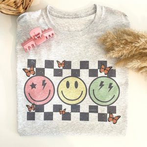 Retro happy face graphic tee, checkered graphic tee, trendy graphic tee, gift for her