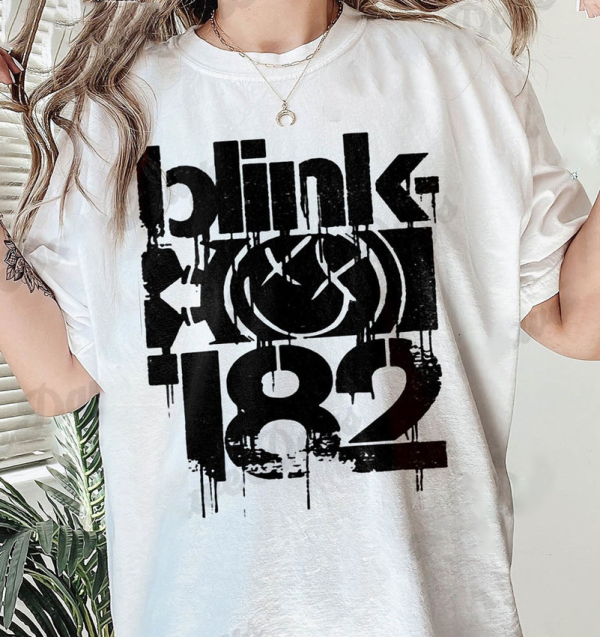 Blink 182 Shirt, Blink 182 Band Short Sleeve Unisex Hoodie