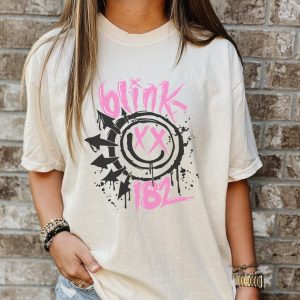 Blink 182 T-Shirt, Oversized Shirt, Classic Rock, Vintage, Vintage T Shirt, Retro Vintage Shirt