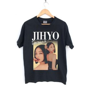 JIHYO TWICE Retro T-Shirt – Twice Shirt – Kpop Shirt – Twice Shirt – Kpop Gift for he and him – Rap Hip Hop Tee – Mina – Momo – Jihyo