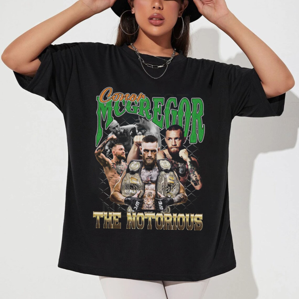 Vintage 90’s Conor McGregor T-Shirt : Step into the Octagon with Style!