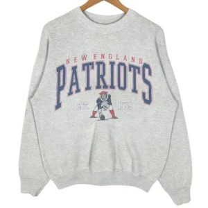 Vintage New England Football Crewneck Sweatshirt, NFL New England Partiots Football T-Shirt, New England Game Day Hoodie Plus Size