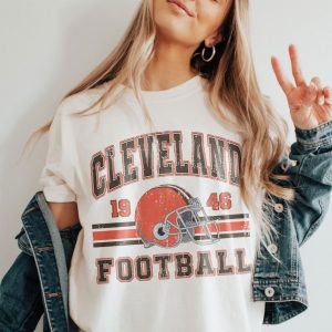 Cleveland Football Sweatshirt, Vintage Style Cleveland Football Crewneck, America Football Sweatshirt, Cleveland Crewneck, Football Fan Gift