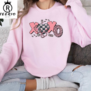 XOXO Nurse Sweatshirt, Valentines Day Shirt, Sweatshirt For Nurse, Valentines Day Gift for Nurse,Valentines Day Gift,Nurse Sweatshirt