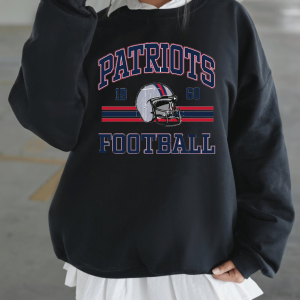 Patriots Football T-Shirt, Vintage New England Football Sweatshirt, Patriot Sweatshirt,  Patriot Hoodie For Fans, New England Football Tee